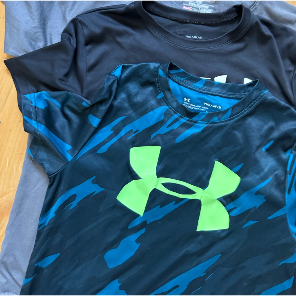 Set of 3 boys under armour t shirts